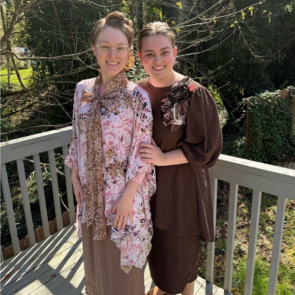 Meet your Posher, Alyssa - Picture 11 of 15